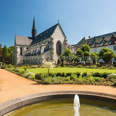 Holiday home Casita - Sterneferienhaus Mit Garten, Sauna Und Wallbox Kirburg